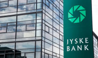 Jyske Bank bortviser medarbejder 