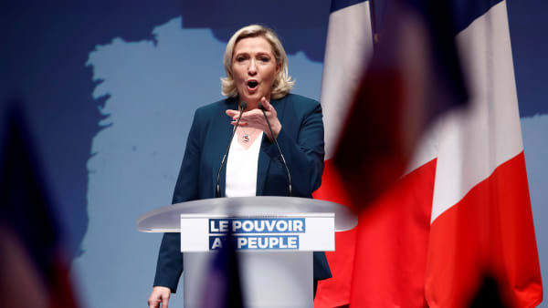 Le Pen besøger DF-profil på Christiansborg